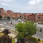 Enjoy Lisbon Cascais Sintra 1200 Metres To Metro Blue Line Sintra Rail Line Free Parking Amadora
