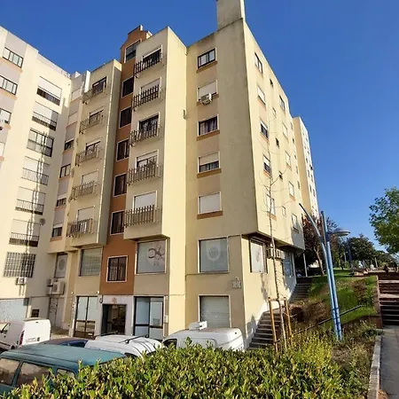 Enjoy Lisbon Cascais Sintra 1200 Metres To Metro Blue Line Sintra Rail Line Free Parking Amadora