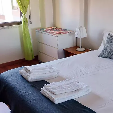 Lejlighed Enjoy Lisbon Cascais Sintra 1200 Metres To Metro Blue Line Sintra Rail Line Free Parking Amadora