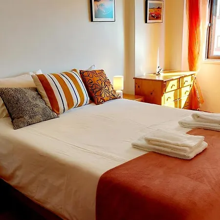 Apartamento Enjoy Lisbon Cascais Sintra 1200 Metres To Metro Blue Line Sintra Rail Line Free Parking