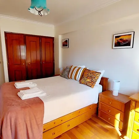 Enjoy Lisbon Cascais Sintra 1200 Metres To Metro Blue Line Sintra Rail Line Free Parking Apartment *