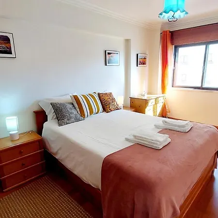 Enjoy Lisbon Cascais Sintra 1200 Metres To Metro Blue Line Sintra Rail Line Free Parking * Amadora