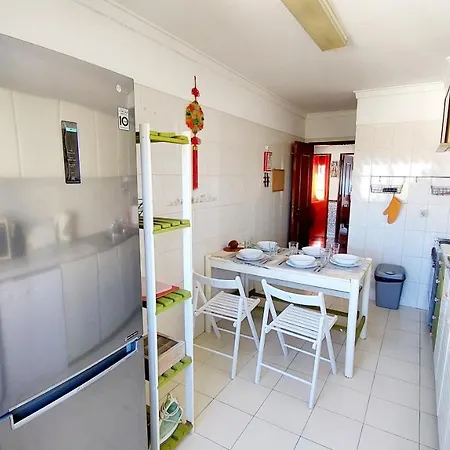 Enjoy Lisbon Cascais Sintra 1200 Metres To Metro Blue Line Sintra Rail Line Free Parking * Amadora