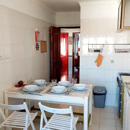 Enjoy Lisbon Cascais Sintra 1200 Metres To Metro Blue Line Sintra Rail Line Free Parking Apartment Amadora