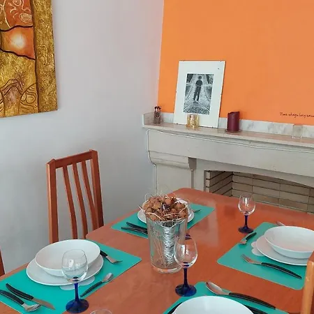 דירה Enjoy Lisbon Cascais Sintra 1200 Metres To Metro Blue Line Sintra Rail Line Free Parking *