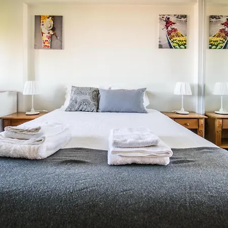 Lejlighed Enjoy Lisbon Cascais Sintra 1200 Metres To Metro Blue Line Sintra Rail Line Free Parking