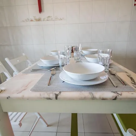 Enjoy Lisbon Cascais Sintra 1200 Metres To Metro Blue Line Sintra Rail Line Free Parking
