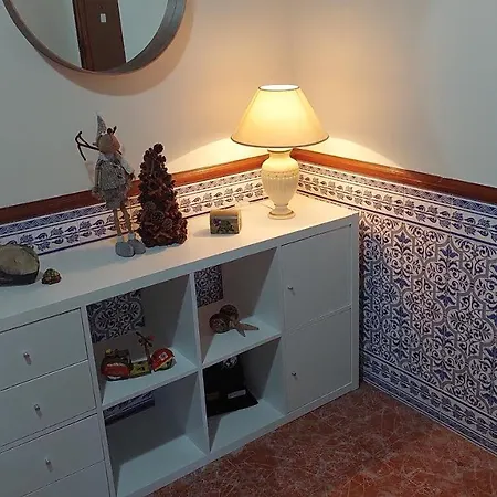 Enjoy Lisbon Cascais Sintra 1200 Metres To Metro Blue Line Sintra Rail Line Free Parking *