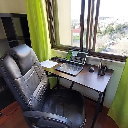 Apartamento Enjoy Lisbon Cascais Sintra 1200 Metres To Metro Blue Line Sintra Rail Line Free Parking Amadora