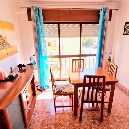 Lejlighed Enjoy Lisbon Cascais Sintra 1200 Metres To Metro Blue Line Sintra Rail Line Free Parking *