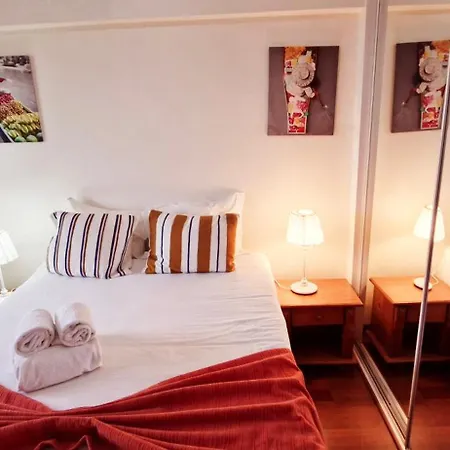アパート Enjoy Lisbon Cascais Sintra 1200 Metres To Metro Blue Line Sintra Rail Line Free Parking *
