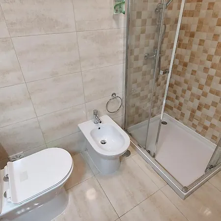 Enjoy Lisbon Cascais Sintra 1200 Metres To Metro Blue Line Sintra Rail Line Free Parking * Amadora