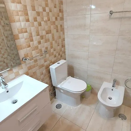 Lejlighed Enjoy Lisbon Cascais Sintra 1200 Metres To Metro Blue Line Sintra Rail Line Free Parking