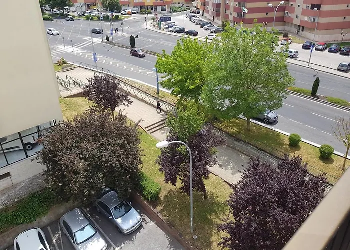 Appartamento Enjoy Lisbon Cascais Sintra 1200 Metres To Metro Blue Line Sintra Rail Line Free Parking Amadora