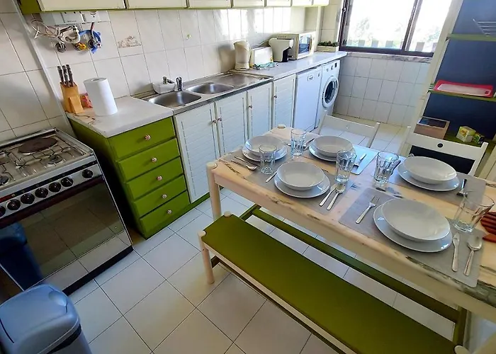 Enjoy Lisbon Cascais Sintra 1200 Metres To Metro Blue Line Sintra Rail Line Free Parking