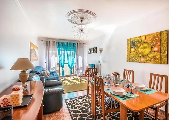 Enjoy Lisbon Cascais Sintra 1200 Metres To Metro Blue Line Sintra Rail Line Free Parking Appartement Amadora