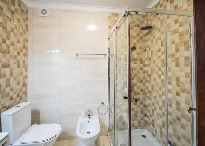 Appartamento Enjoy Lisbon Cascais Sintra 1200 Metres To Metro Blue Line Sintra Rail Line Free Parking *