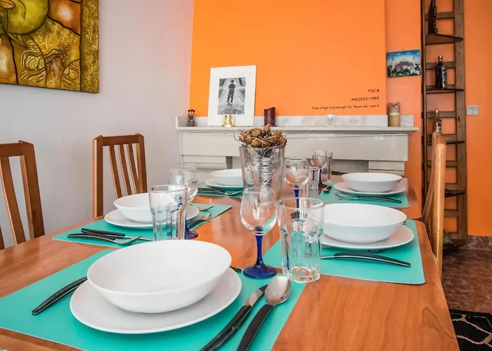 Enjoy Lisbon Cascais Sintra 1200 Metres To Metro Blue Line Sintra Rail Line Free Parking Appartamento Amadora