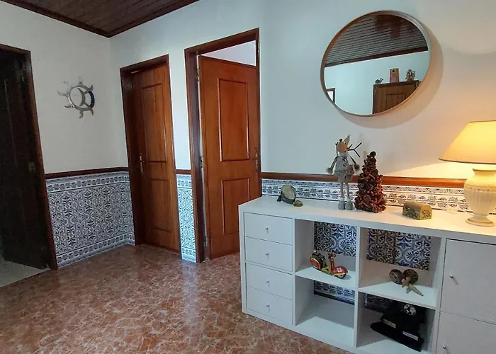 Enjoy Lisbon Cascais Sintra 1200 Metres To Metro Blue Line Sintra Rail Line Free Parking Appartement *
